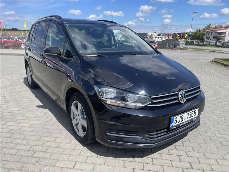 Volkswagen Touran 2,0 TDi 110kw Highline Panoram - fotka 48 z 48