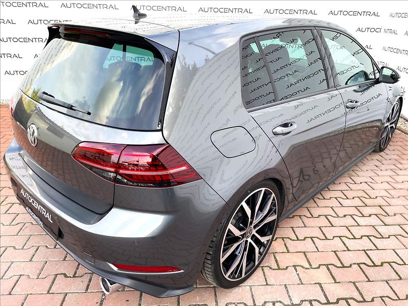 Volkswagen Golf 2,0 GTI  -APR 210kw Performanc - fotka 9 z 27