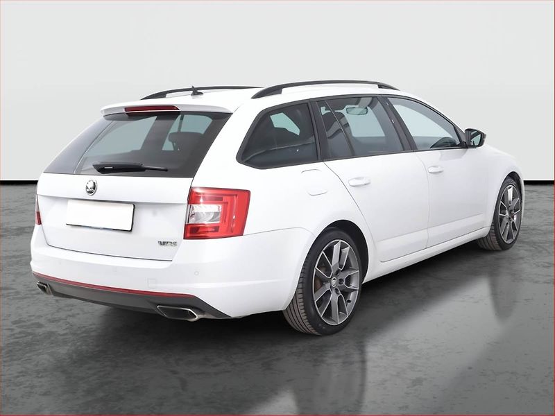 Škoda Octavia (2017) RS 2.0 TSI, Automat - fotka 5 z 16