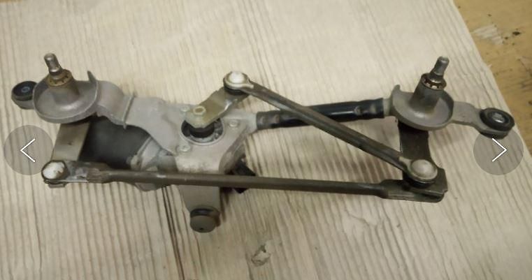 Hyundai i30 mechanismus předních stěračů - fotka 1 z 1