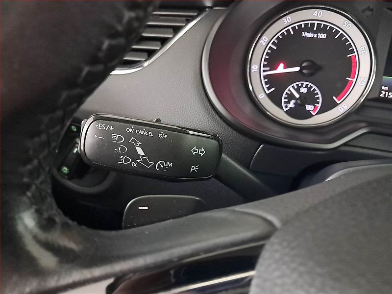 Škoda Octavia (2018) 1.8 TSI, Automat, Tempomat - fotka 20 z 21