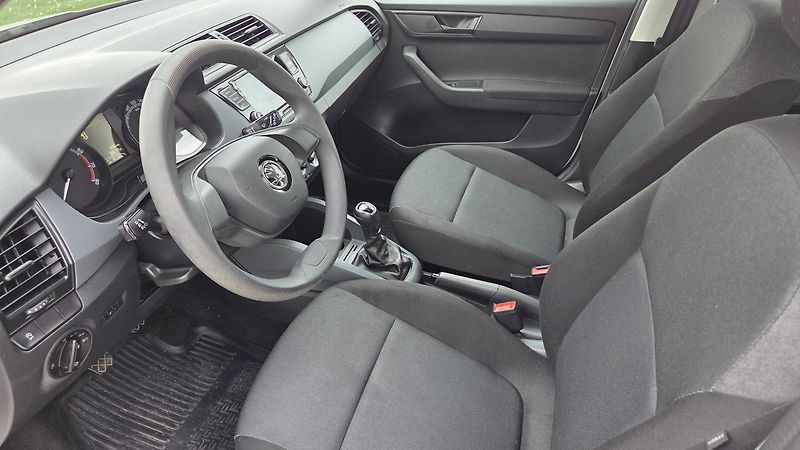 Škoda Fabia (2021) 1.0MPI 44 kW Active CZ DPH - fotka 10 z 20