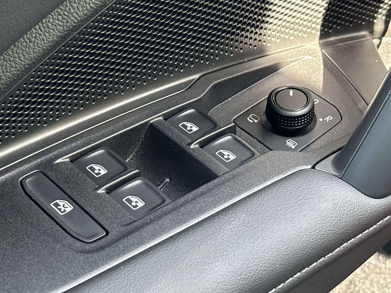 Volkswagen Tiguan (2025) 1.5 eTSI DSG People - fotka 15 z 30