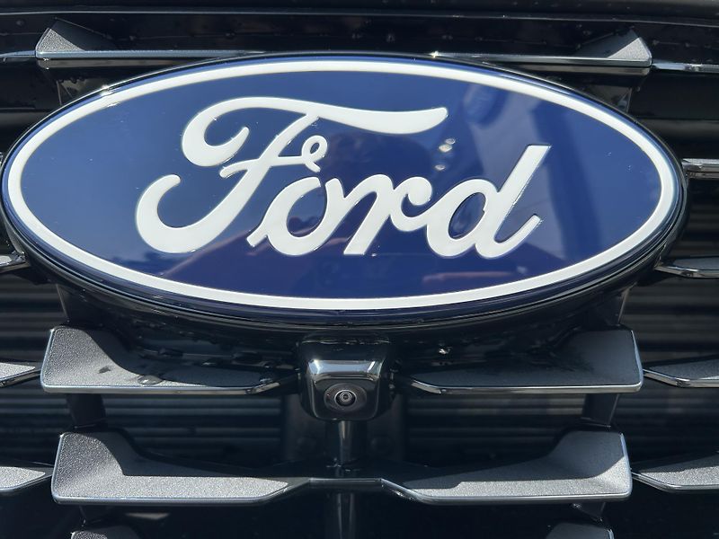 Ford Kuga Top Edition 2.5 PHEV 178kW - fotka 3 z 39