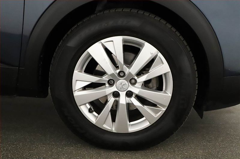Peugeot 5008 (2019) 1.5 BlueHDi, Automat, 7 míst - fotka 20 z 20