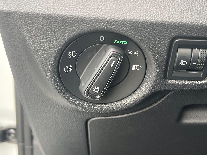 Škoda Kamiq (2024) SELEC TSI 85/1.0 M6F - fotka 28 z 33