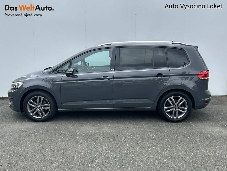 Volkswagen Touran (2022) 2.0 TDI DSG 7míst tažné - fotka 3 z 33