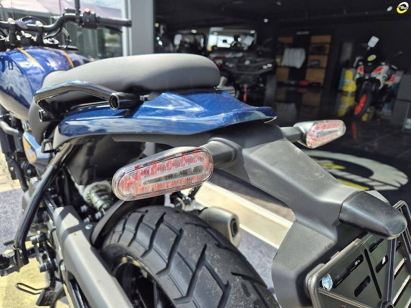 Royal Enfield (2026) Guerrilla 450 - fotka 33 z 37