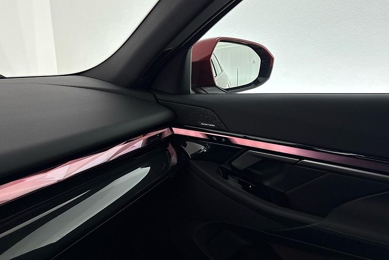 BMW Řada 5 řady 5 | 520d xDrive - fotka 16 z 24