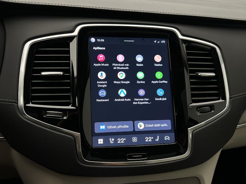 Volvo XC90 B5 AWD ULTIMATE REZERVACE - fotka 34 z 51