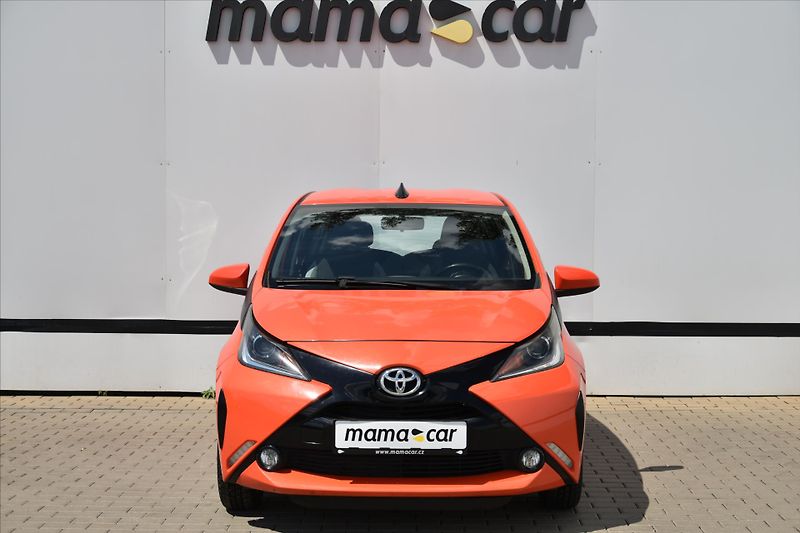 Toyota Aygo 1.0 VVT-i 51kW X-PLAY - fotka 2 z 24