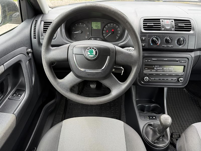 Škoda Fabia 1,2i 51kW TAŽNÉ - fotka 15 z 19