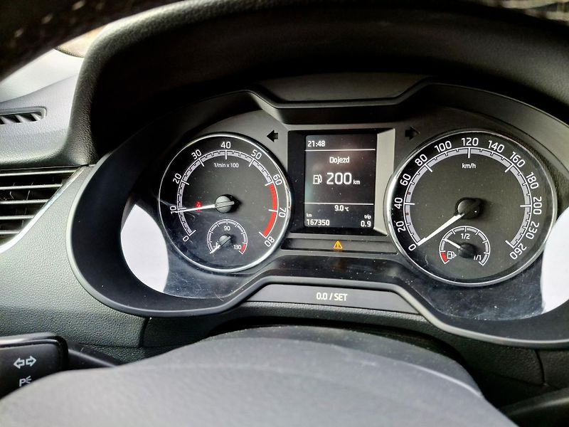 Škoda Octavia 1.4TSI 110 kw servisní histori - fotka 26 z 42
