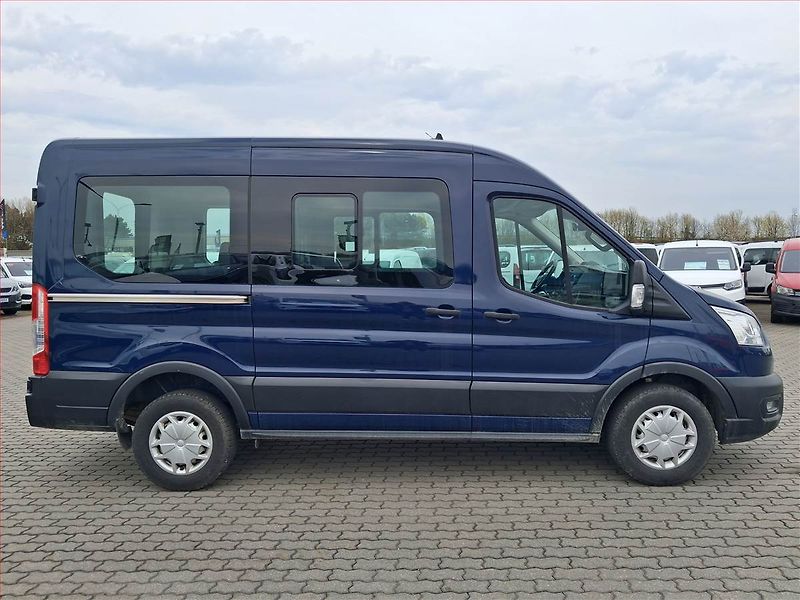 Ford Transit (2021) Trend 2.0 EcoBlue mHEV, Bus - fotka 6 z 17