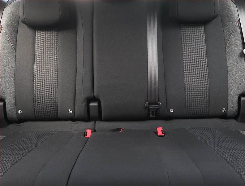 Peugeot 3008 (2022) 1.5 BlueHDi, Automat - fotka 10 z 17