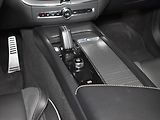 Volvo XC60 2,0 B4 AWD R-Design tažné. - náhled 16