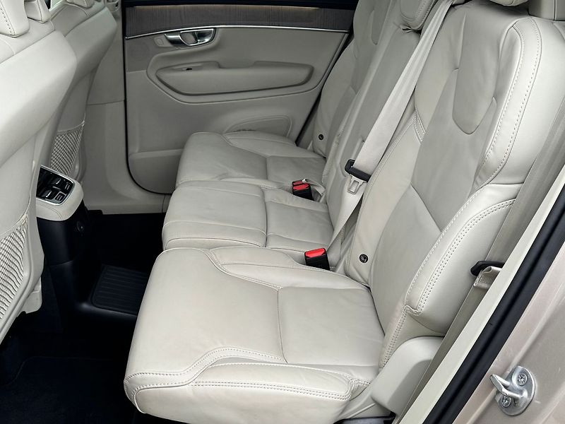 Volvo XC90 T8 PLUS, VENTILACE, 360°, VZDU - fotka 13 z 23