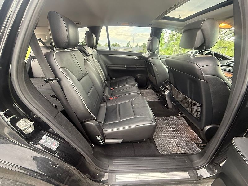 Mercedes-Benz Třídy R ELEGANCE W251 4-MATIC 350 CDI - fotka 16 z 21