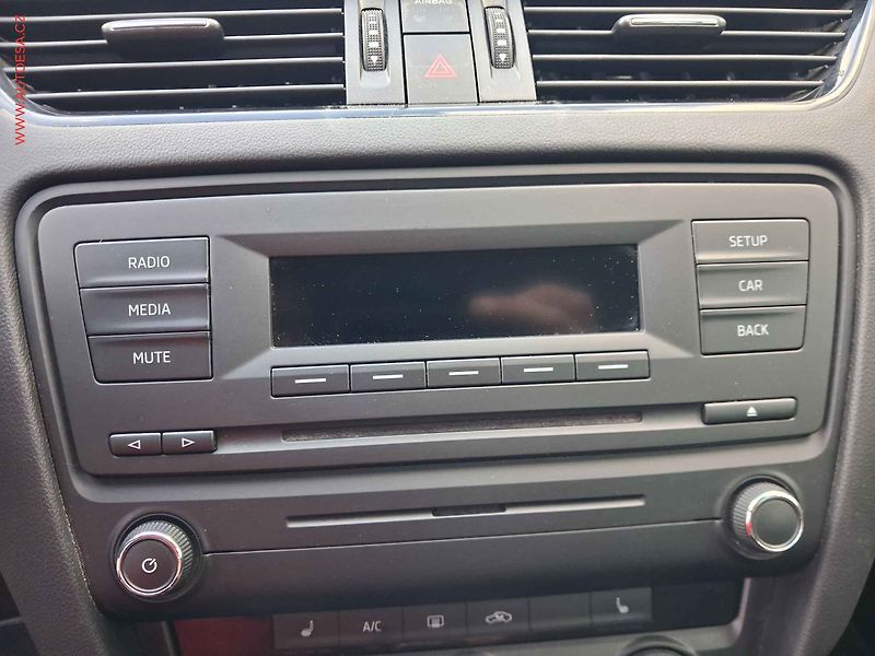 Škoda Octavia (2013) 1.4 TSi, Active, TZ, +kola - fotka 16 z 18