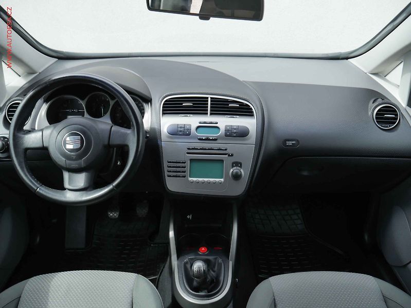 Seat Toledo (2005) 1.6i, ČR, AC, TZ - fotka 8 z 17