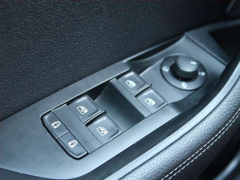 Škoda Superb (2021) 2.0 TDI - fotka 19 z 20