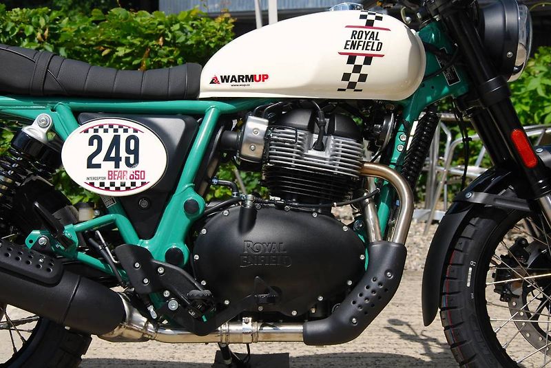 Royal Enfield (2026) Bear 650 TWO FOUR NINE - fotka 14 z 25
