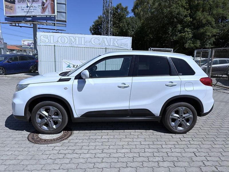 Suzuki Vitara 1.6i 88 kW 4x4 servisní knížka - fotka 3 z 20
