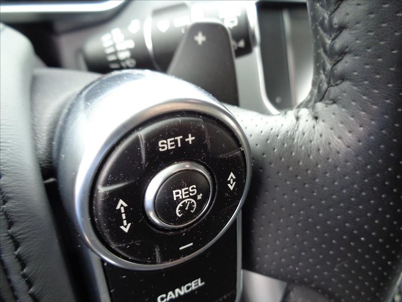 Land Rover Range Rover Sport 4,4 SDV8 Autobiography - fotka 44 z 59