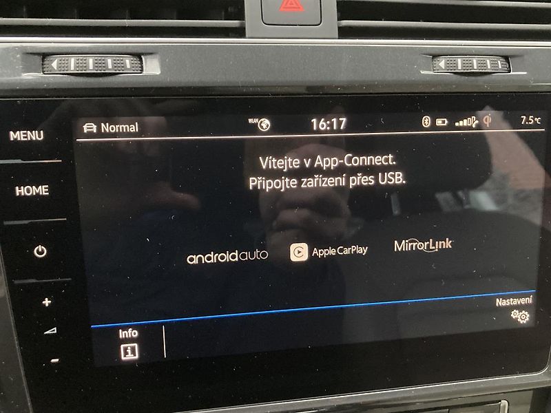 Volkswagen e-Golf (2019) MATRIX NAV DYNAUDIO WINTERPAKE - fotka 33 z 45