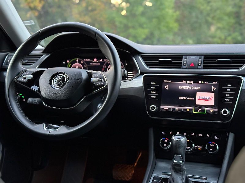 Škoda Superb (2021) 1.4 PHEV 160kW 1.MAJIT. ČR DPH - fotka 5 z 26