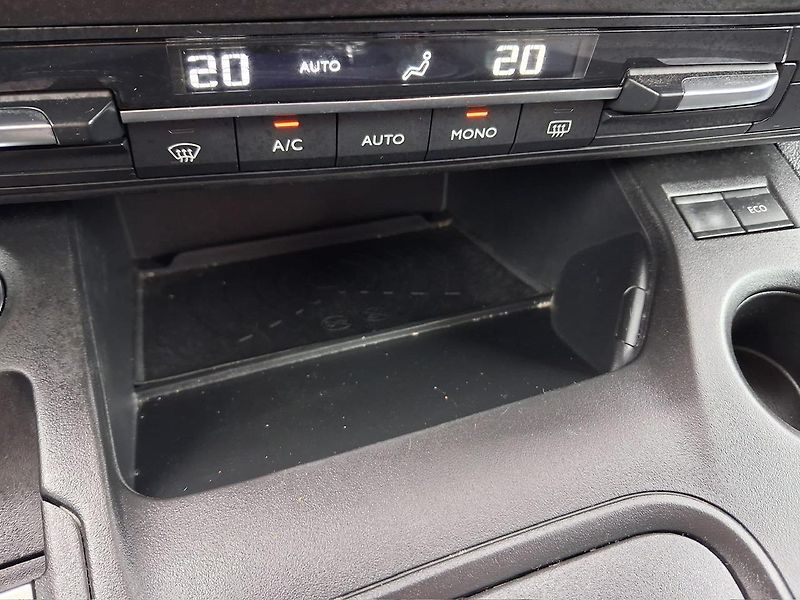 Toyota ProAce City Verso 1.5 D-4D Family Comfort AT - fotka 19 z 28