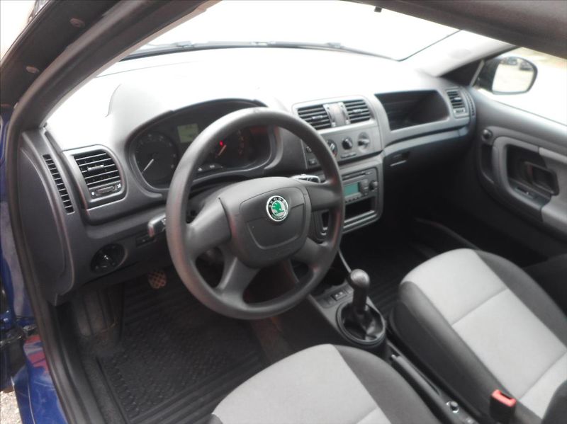 Škoda Fabia 1,2 i HTP - fotka 9 z 20