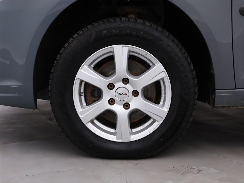 Volkswagen Caddy 2,0 TDI 81kW 4Motion 1.Majitel - fotka 26 z 33