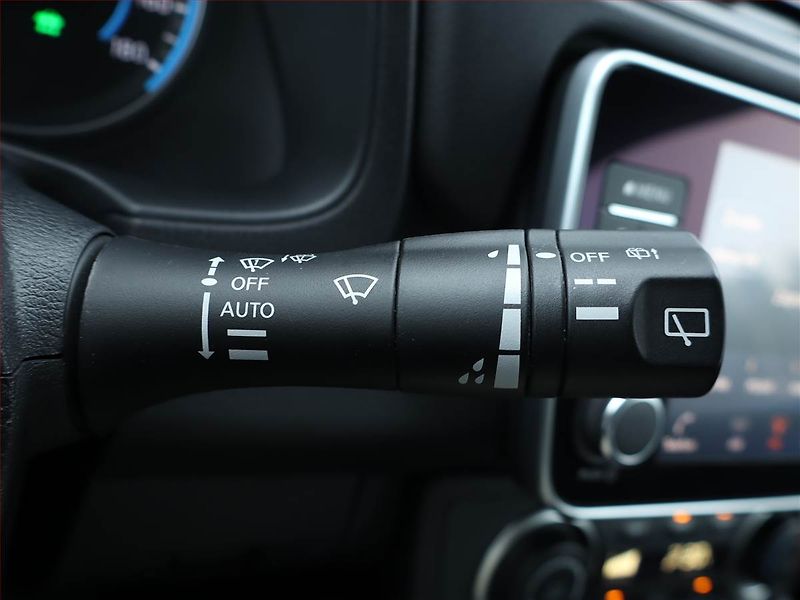 Nissan Leaf (2022) 40 kWh, SoH 90%, Automat - fotka 18 z 20