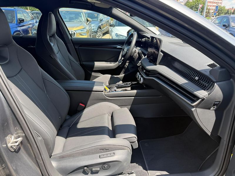 Škoda Superb Sportline 2.0TDI 142kW 4X4 DSG - fotka 9 z 29