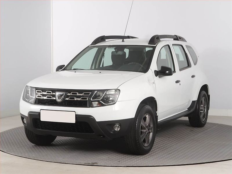 Dacia Duster (2016) 1.6 SCe, 4X4, Park. senzory - fotka 2 z 15