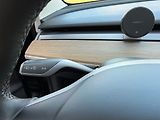 Tesla Model 3 Long Range AWD - náhled 30