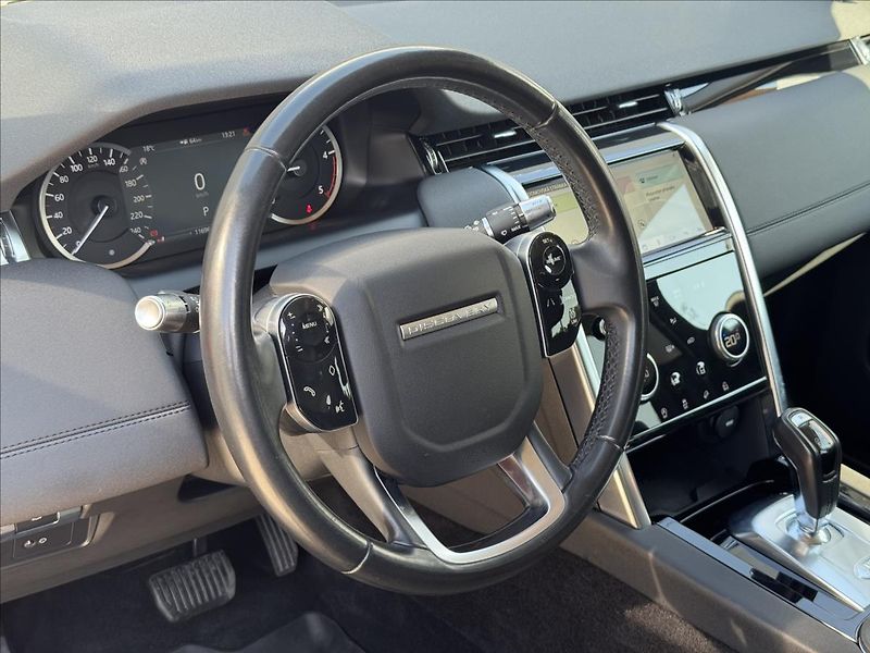 Land Rover Discovery Sport 2,0 D180 S AWD AT ČR DPH - fotka 10 z 29
