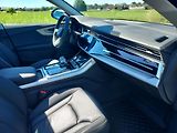 Audi Q8 (2023) 55 TFSI quattro 3.0 / 250 kW - náhled 19