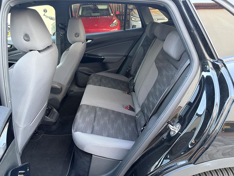 Volkswagen ID.4 (2022) PRO 77kwh,Matrix, 94%,T.cerpad - fotka 7 z 11