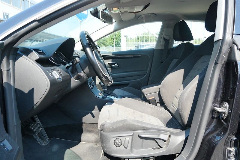 Volkswagen Passat CC - fotka 5 z 6