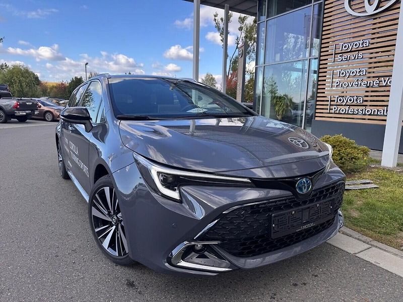 Toyota Corolla 1.8 Style - fotka 1 z 13