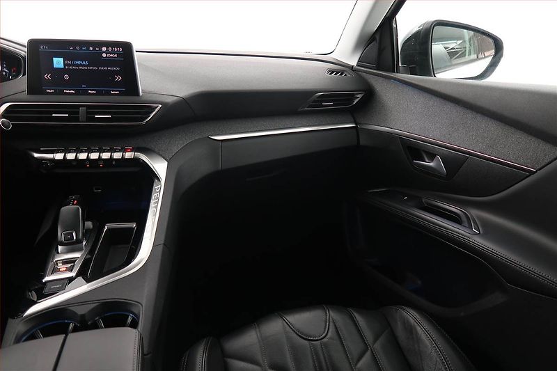 Peugeot 5008 (2017) PureTech 130, Automat, 7 míst - fotka 8 z 21