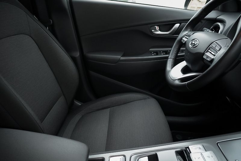 Hyundai Kona ELEKTRIC 100kW - fotka 30 z 39