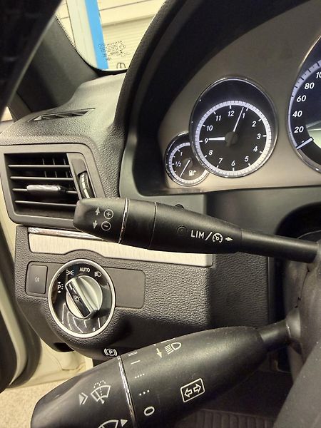 Mercedes-Benz Třídy E  220 CDI  - fotka 13 z 18