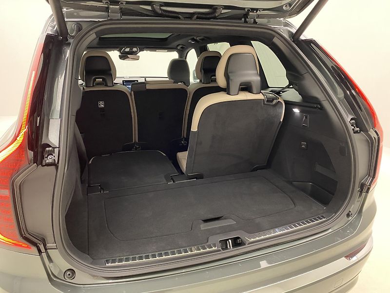 Volvo XC90 (2026) T8 AWD Plug-in BRIGHT ULTRA - fotka 23 z 75
