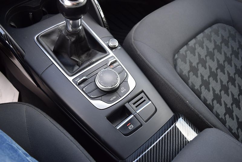 Audi A3 (2014) 1.2TSI 77kw AMBIENTE NAVI VÝHŘ - fotka 24 z 45
