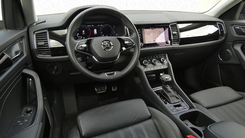 Škoda Kodiaq 2,0 TSI 140 kW L&K 4x4 DSG - fotka 5 z 26
