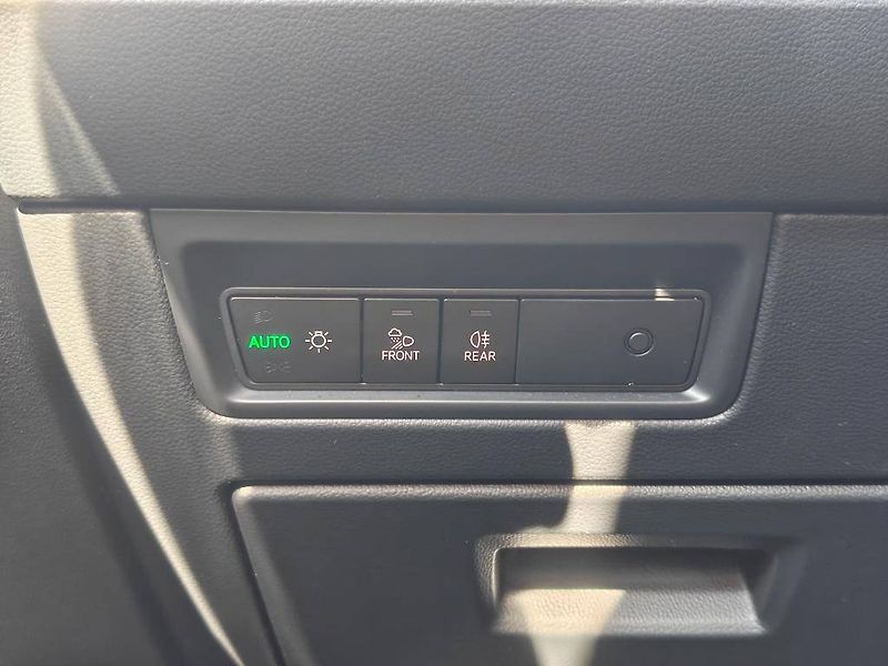Volkswagen Touareg R-line 8TT 3,0TDI - fotka 23 z 28