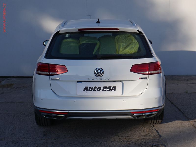 Volkswagen Passat (2016) 2.0 TDi, DSG - fotka 5 z 18